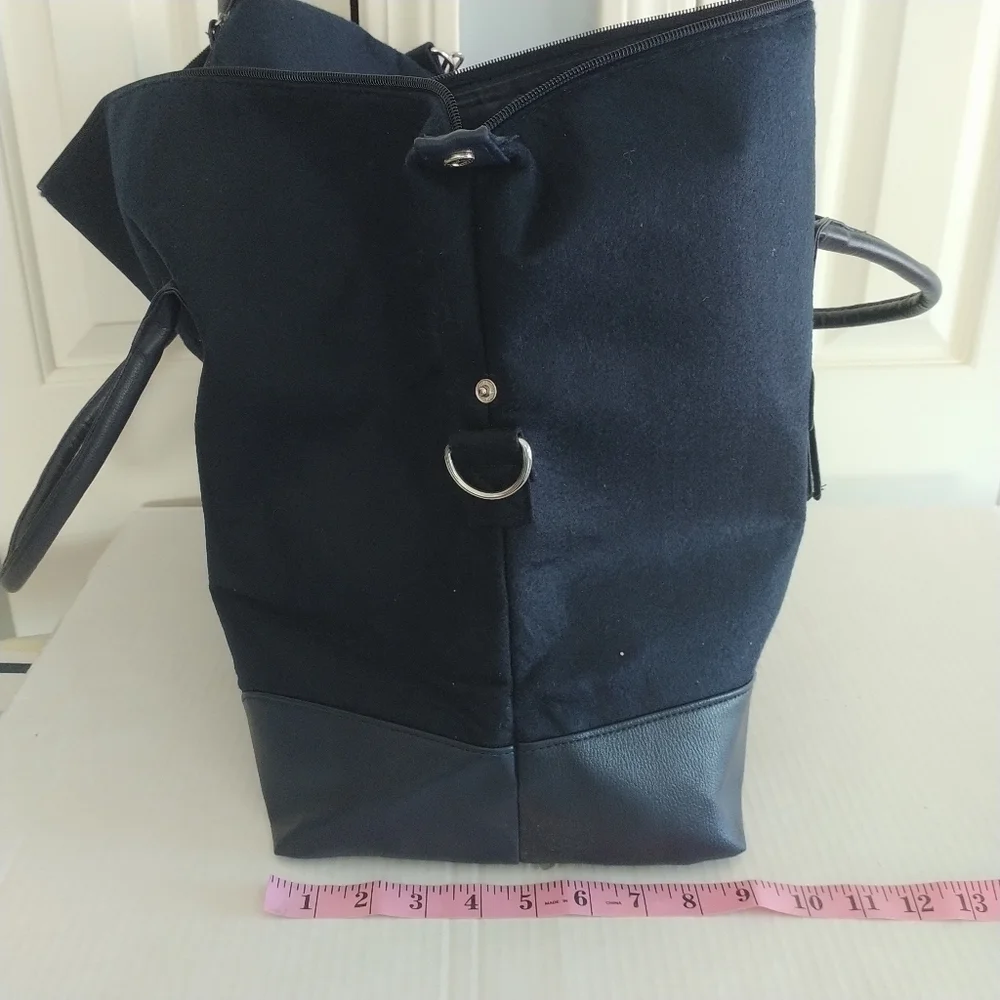 DSW Navy Felt Weekender Tote Luggage Travel Bag - Picture 9 of 11